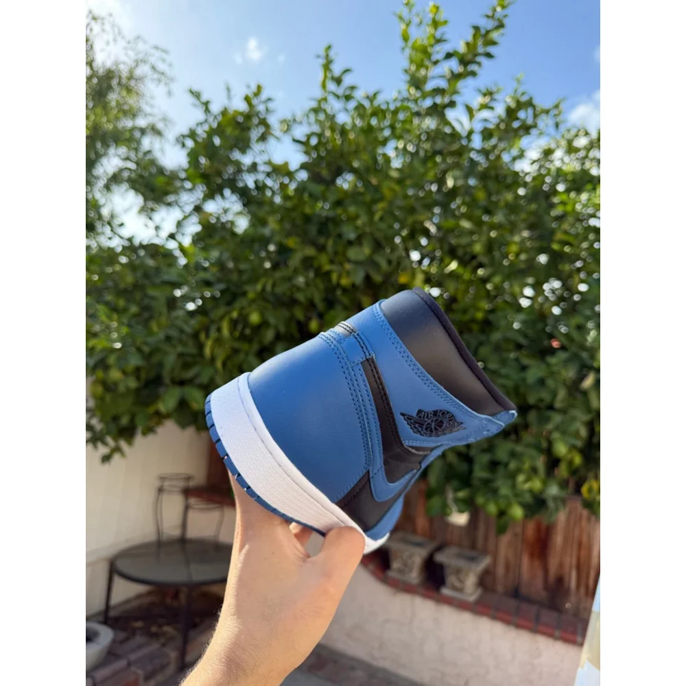 Nike Air Jordan 1 Retro High 10.5 marina blue 555088-404
